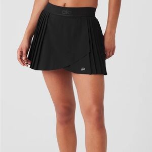 Black alo yoga tennis skirt